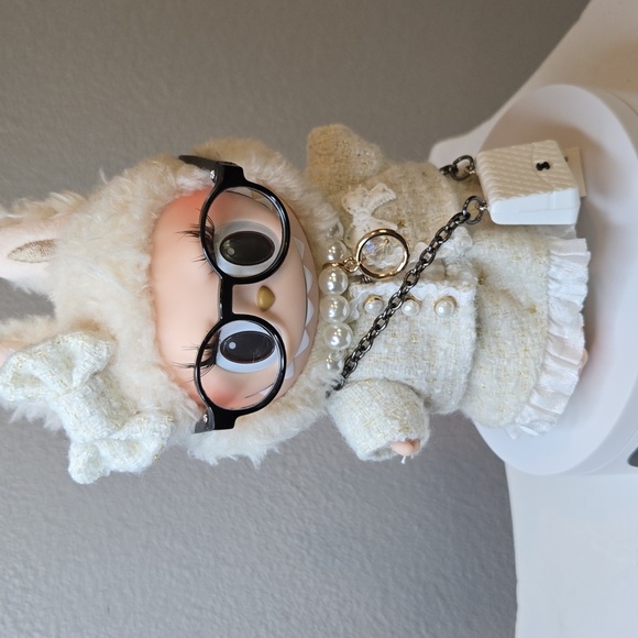 Clothing For Labubu Dress Outfit Cream Suit With Purse, Glasses, and Necklace - Picture 1 of 5